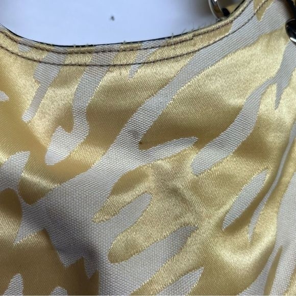 $3 With any Purchase- add to bundle- Women’s yellow purse - Picture 9 of 14